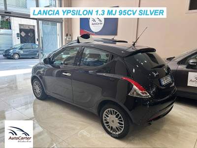 Lancia Ypsilon 1.3 DIESEL 95CV **EURO 6* Nero usata Gravina in Puglia