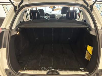 Peugeot 2008 1.6 DIESEL ALLURE*PERFETTA* Bianco usata Gravina in Puglia