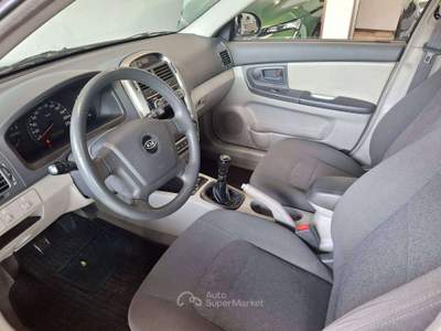 Kia Cerato 1.5 crdi 16v*NEOPATENTATI Grigio usata Carvico