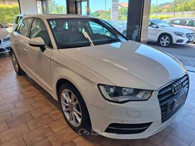 Audi A3 Sportback 1.6 tdi Business *NEOPATENTATI Bianco usata Carvico
