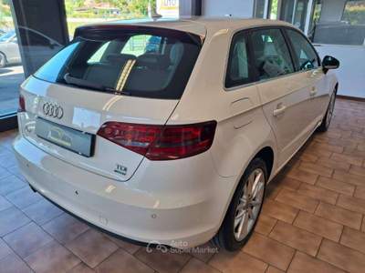 Audi A3 Sportback 1.6 tdi Business *NEOPATENTATI Bianco usata Carvico