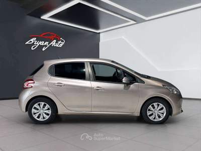 Peugeot 208 5p 1.2 puretech (vti) 12v Active usata Vercelli