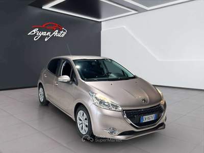 Peugeot 208 5p 1.2 puretech (vti) 12v Active usata Vercelli