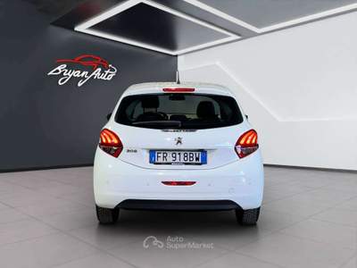 Peugeot 208 5p 1.6 bluehdi Allure 75cv(NEOPATENTATI) usata Vercelli