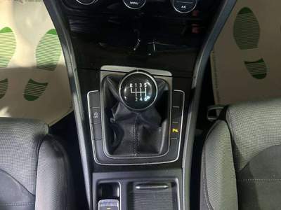 Volkswagen Golf 5p 2.0 tdi Highline 150cv usata Vercelli