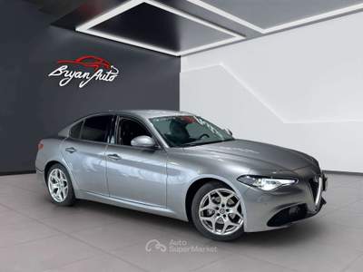 Alfa Romeo Giulia 2.2 t Sport Tech 160cv AT8 usata Vercelli
