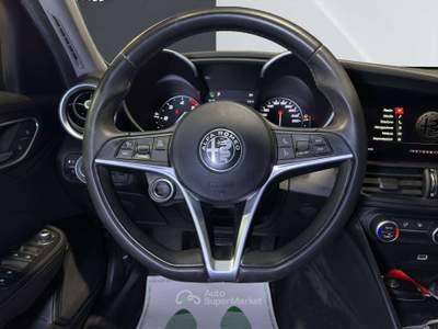 Alfa Romeo Giulia 2.2 t Sport Tech 160cv AT8 usata Vercelli
