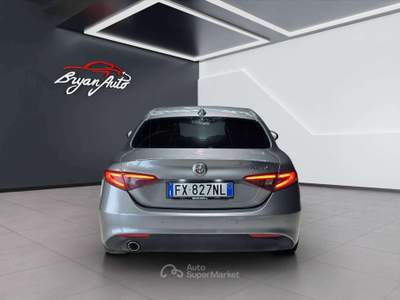 Alfa Romeo Giulia 2.2 t Sport Tech 160cv AT8 usata Vercelli