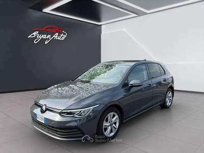 Volkswagen Golf 2.0 tdi Life 150cv dsg usata Vercelli
