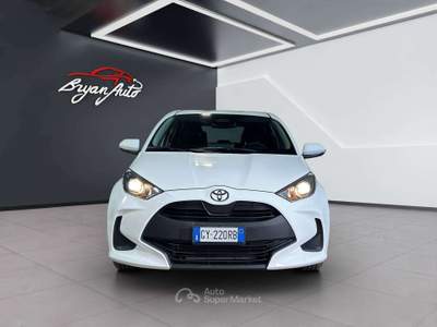Toyota Yaris 1.5h Active e-cvt *PROMO* IVA ESPOSTA usata Vercelli