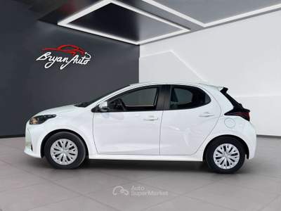 Toyota Yaris 1.5h Active e-cvt *PROMO* IVA ESPOSTA usata Vercelli