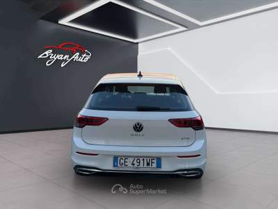 Volkswagen Golf 1.5 etsi evo Style 150cv dsg usata Vercelli