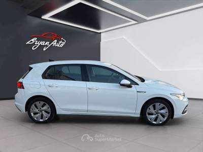 Volkswagen Golf 1.5 etsi evo Style 150cv dsg usata Vercelli