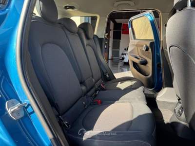 MINI 1.5 Cooper D Hype 5 Countryman 2.0 Cooper D Business Countryman Automatica Blu/Azzurro usata Roma