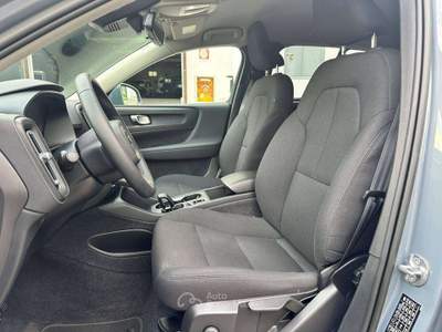 Volvo XC40 2.0 b3 Mhev Core - AUT/NAVI/PDC/CAMERA/LED Grigio usata Sesto San Giovanni