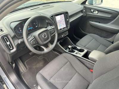 Volvo XC40 2.0 b3 Mhev Core - AUT/NAVI/PDC/CAMERA/LED Grigio usata Sesto San Giovanni