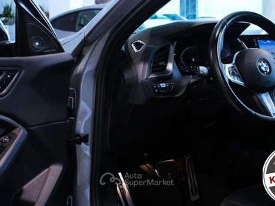 BMW Serie 1 118i 118 i 5p. M sport € 250 mese Grigio usata Roma