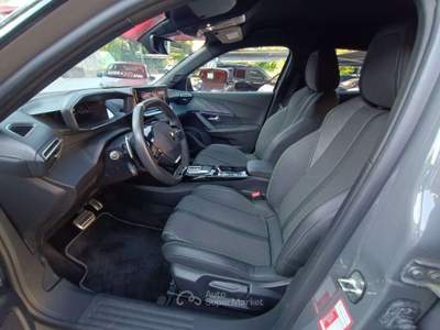 Peugeot 2008 PureTech 130 S&S EAT8 GT Grigio usata Varese