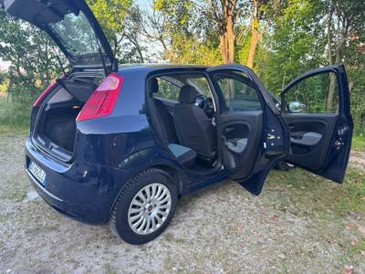 Fiat Grande Punto Auto in buono stato. + Gomme nuove estive Michelin usata Belluno