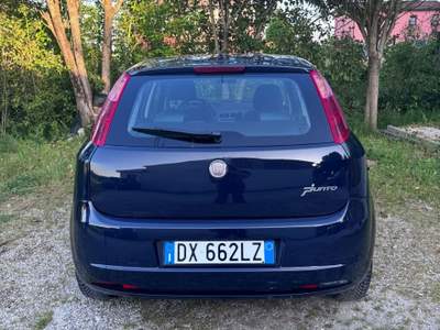 Fiat Grande Punto Auto in buono stato. + Gomme nuove estive Michelin usata Belluno