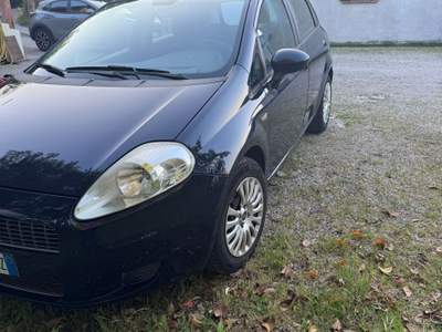 Fiat Grande Punto Auto in buono stato. + Gomme nuove estive Michelin usata Belluno