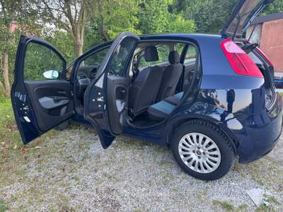 Fiat Grande Punto Auto in buono stato. + Gomme nuove estive Michelin usata Belluno
