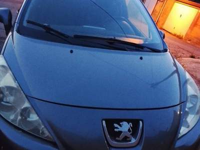 Peugeot 207  revisione impianto GPL da poco effettuata con cambio bombole  Argento usata Joppolo