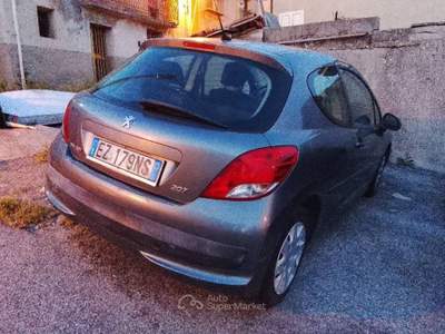 Peugeot 207  revisione impianto GPL da poco effettuata con cambio bombole  Argento usata Joppolo