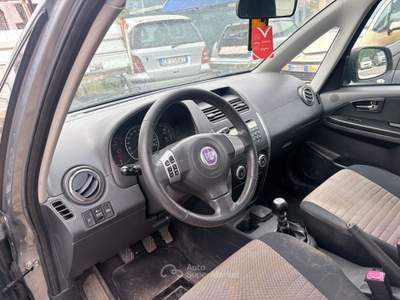 Fiat Sedici 4x4 Grigio usata Terni