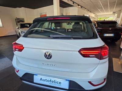 Volkswagen T-Roc T-Roc 1.0 TSI Life Grigio usata POZZUOLI