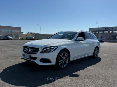 Mercedes-Benz Classe C 2.2 4 MATIC SPORT C.AUTO Bianco usata Roma