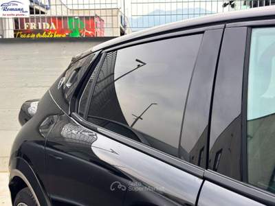 Lancia Ypsilon  1.2 mhev LX 100cv e-dct Nero usata Sant'Anastasia