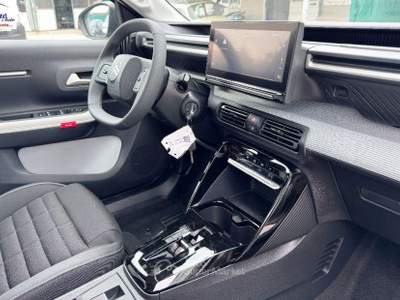 Citroen C3 Aircross  1.2 hybrid Max 145cv edcs6 Grigio usata Sant'Anastasia