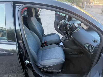 Lancia Ypsilon Ypsilon 1.0 FireFly 5p.S&S Hyb. Platino Nero usata San Giorgio di Piano