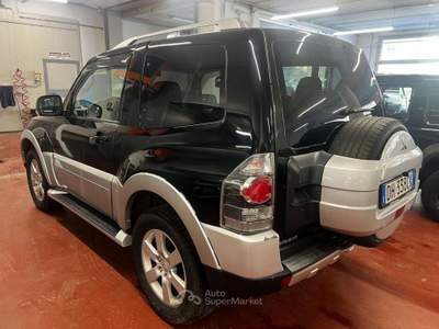 Mitsubishi Pajero Pajero 3p 3.2 CR Instyle auto Nero usata Corteno Golgi