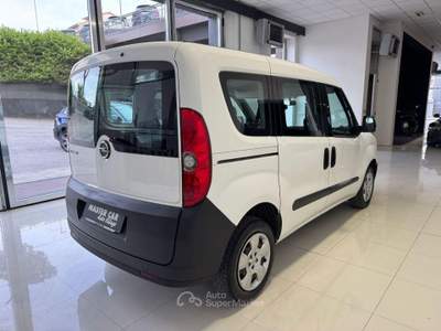 Opel Combo Tour 95CV PC-TN Cosmo Bianco usata Ripalimosani