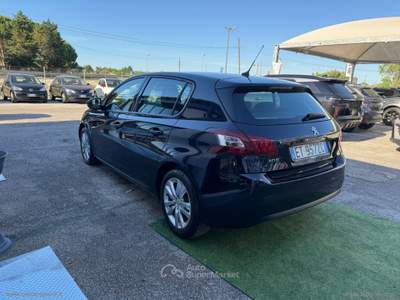 Peugeot 308 308 1.6 e-HDi 115 CV S&S Business Blu/Azzurro usata Mesagne