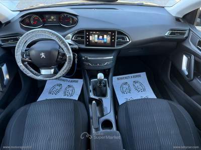 Peugeot 308 308 1.6 e-HDi 115 CV S&S Business Blu/Azzurro usata Mesagne