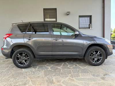 Toyota RAV4 RAV4 2.2 d-4d Sol 150cv dpf my09 Nero usata Bagnolo Piemonte