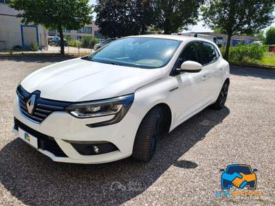Renault Mégane Megane 1.5 dci energy Bose 110cv edc Rosso usata Porto Mantovano