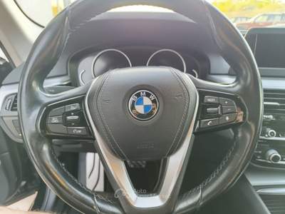 BMW Serie 5 530d Futura d Touring Business auto Nero usata Verona