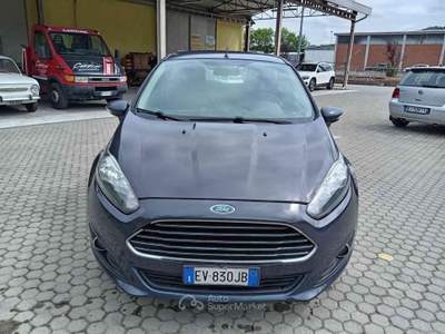 Ford Fiesta 1.4 5p. Bz.- GPL Titanium UNICO PROPRIETARIO Arancione usata Cigognola
