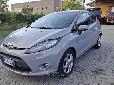 Ford Fiesta 1.2 60CV 3 porte Grigio usata Cigognola