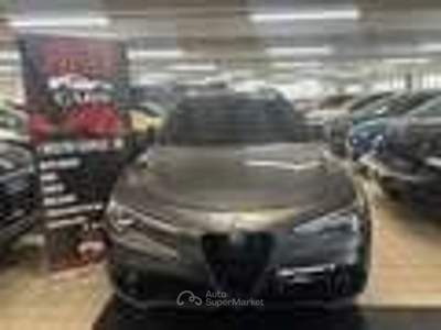 Alfa Romeo Stelvio AT8 RWD B-Tech Grigio usata Torino