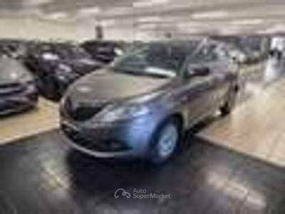 Lancia Ypsilon 5 porte GPL Ecochic Silver Grigio usata Torino
