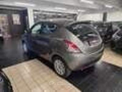 Lancia Ypsilon 5 porte GPL Ecochic Silver Grigio usata Torino