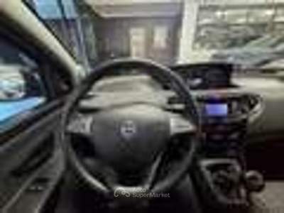 Lancia Ypsilon 5 porte GPL Ecochic Silver Grigio usata Torino