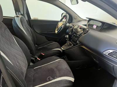 Lancia Ypsilon Ypsilon III 2015 1.2 Mya 69cv Blu/Azzurro usata MONTIRONE