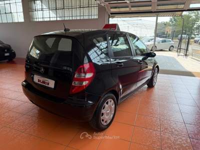 Mercedes-Benz Classe A A 150 Classic Nero usata Vercelli