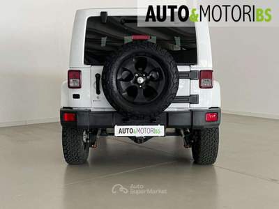 Jeep Wrangler 2.8 CRD DPF Sahara Auto *GANCIO TRAINO* Bianco usata Concesio